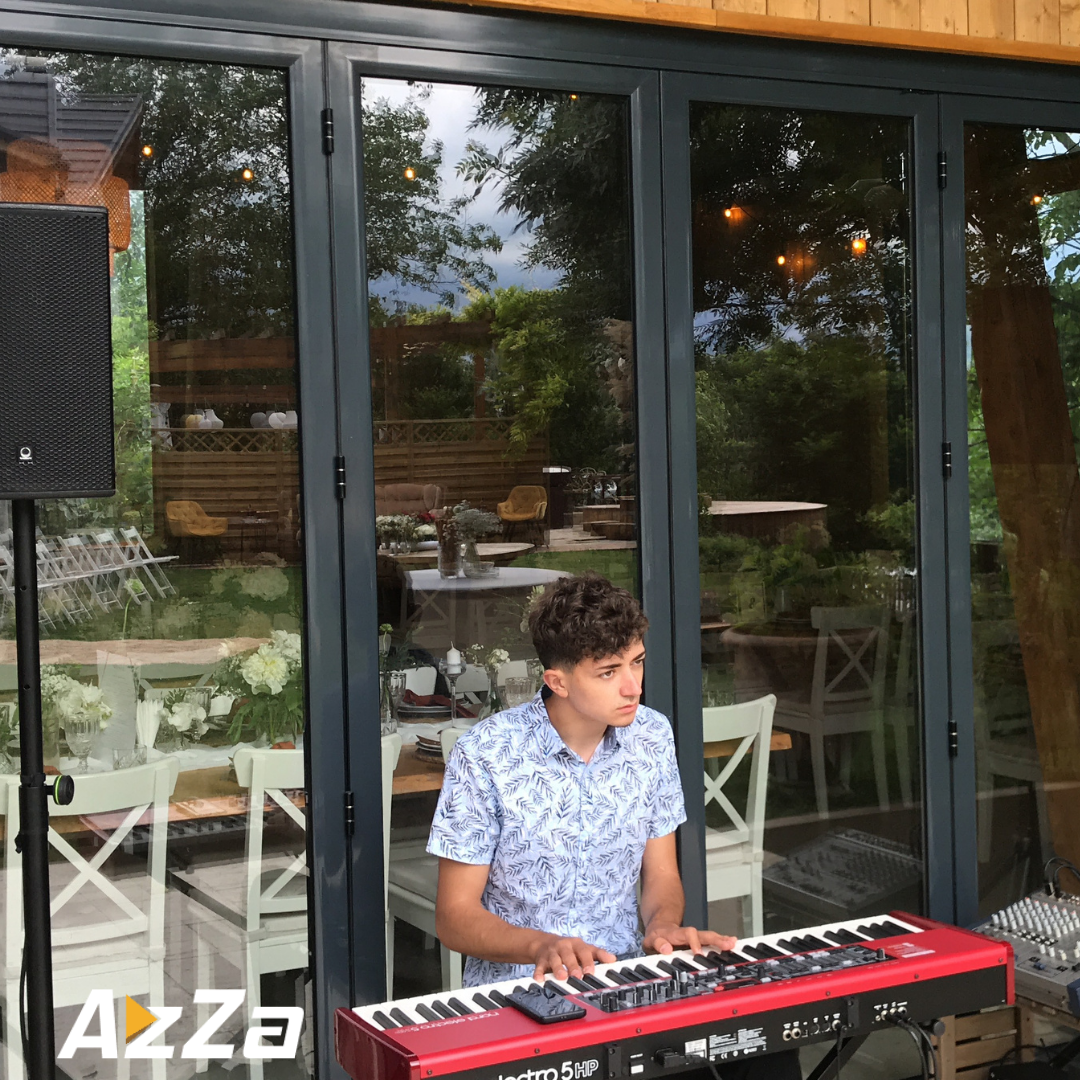 Pianist Nunta in aer liber - Program cafe concert primire invitati nunta